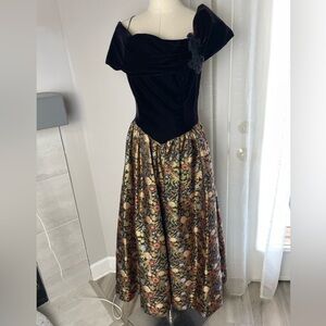 Vintage 1980s Jessica McClintock Gown Party Dress Gold Brocade Ball Gown